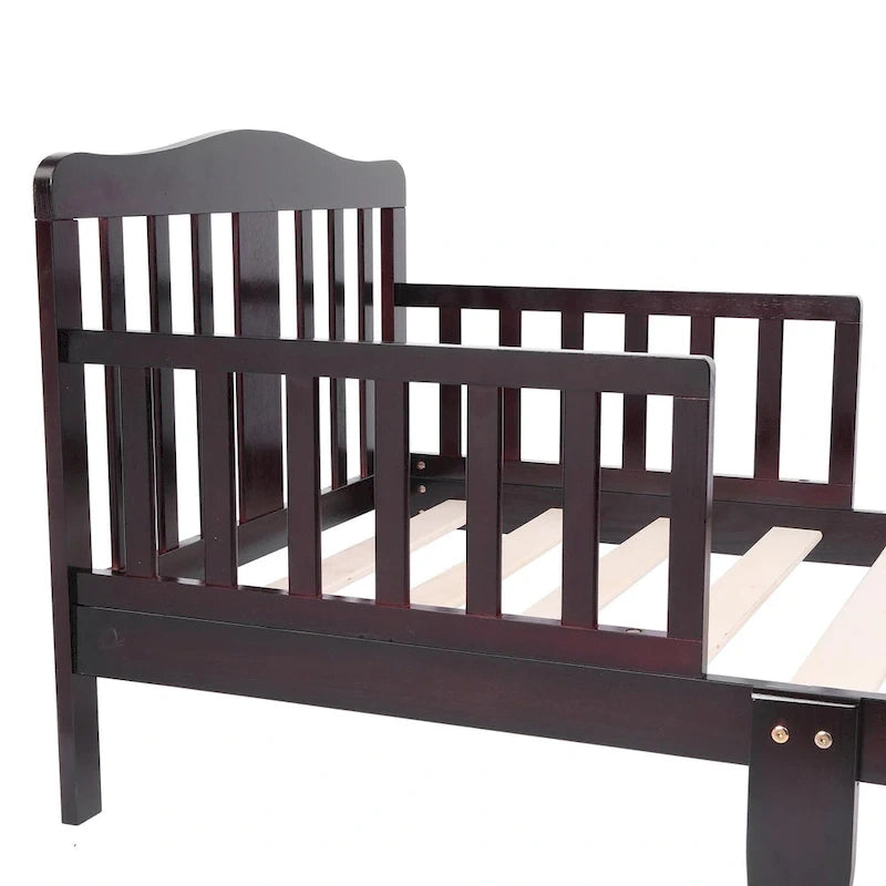 Lit d'enfant en bois avec barrières de sécurité