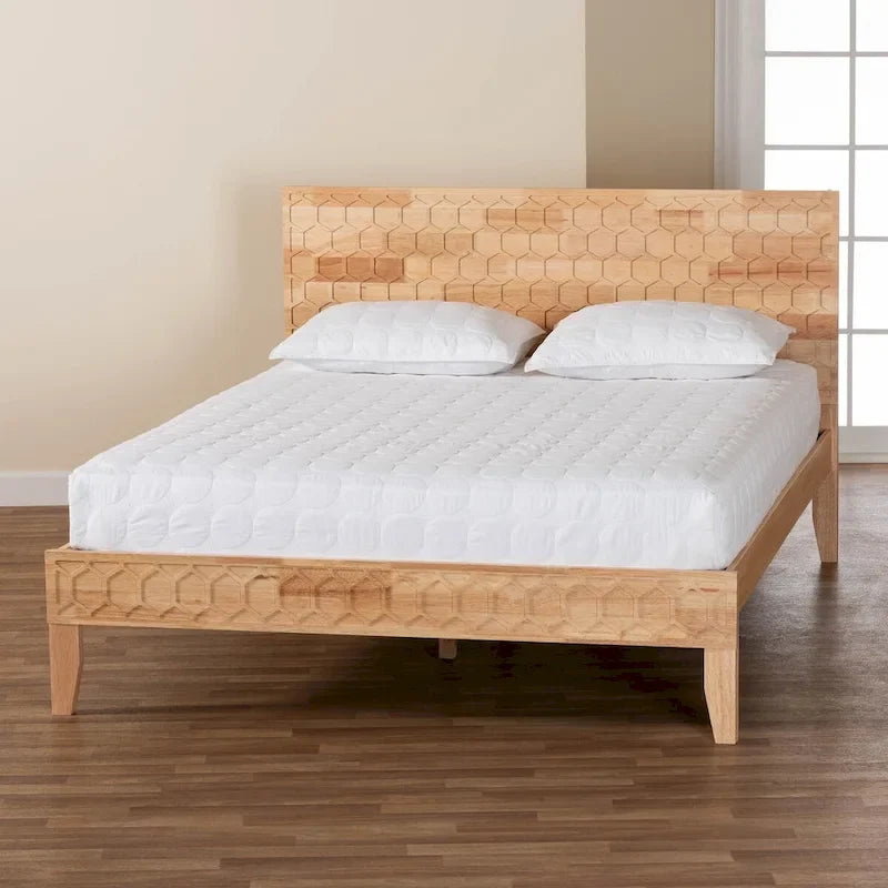Lit plateforme sculpté en nid d'abeille – Bois naturel